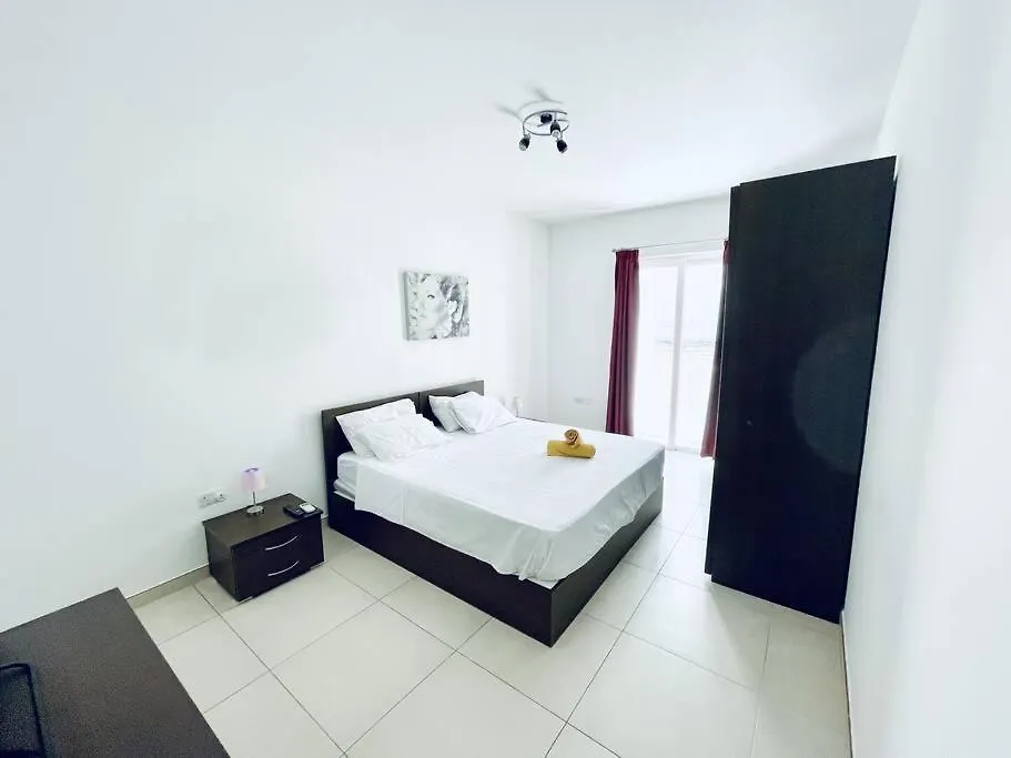 Stylish Modern Central Apartment 4 Paceville Saint Julian's 0*,  Malta